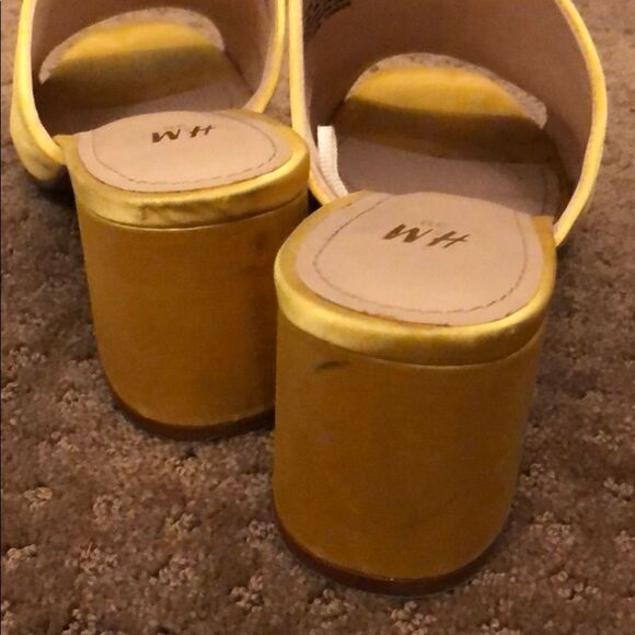 H&M yellow silk mules - Picture 4 of 8